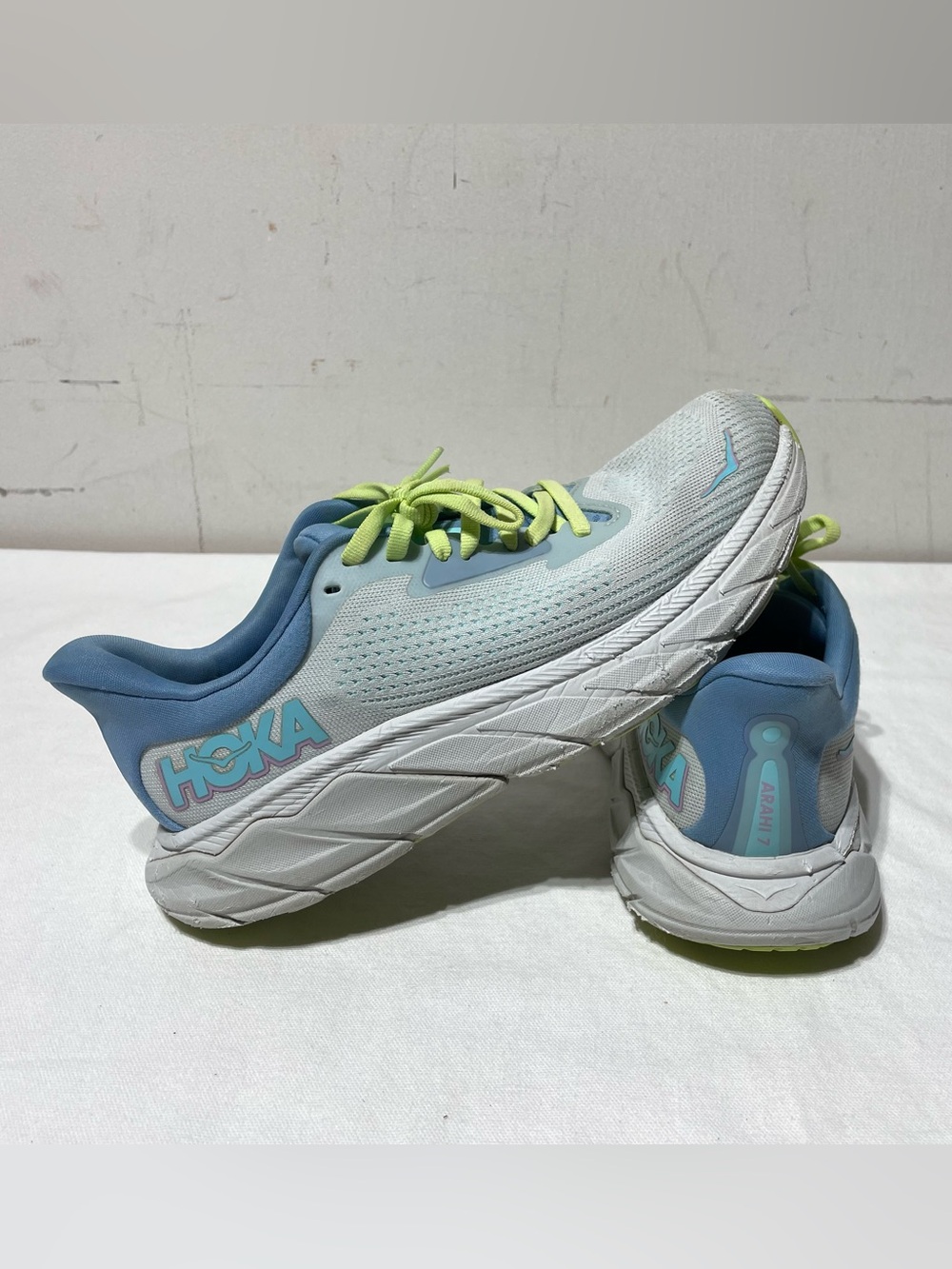 HOKA Arahi 7 Running Shoes Womens 6.5 Gray Blue Stability Sneakers 1147851